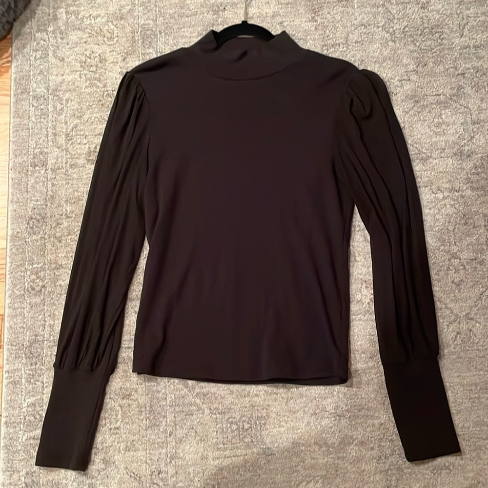 Sanctuary black top with sheer sleeves sz L